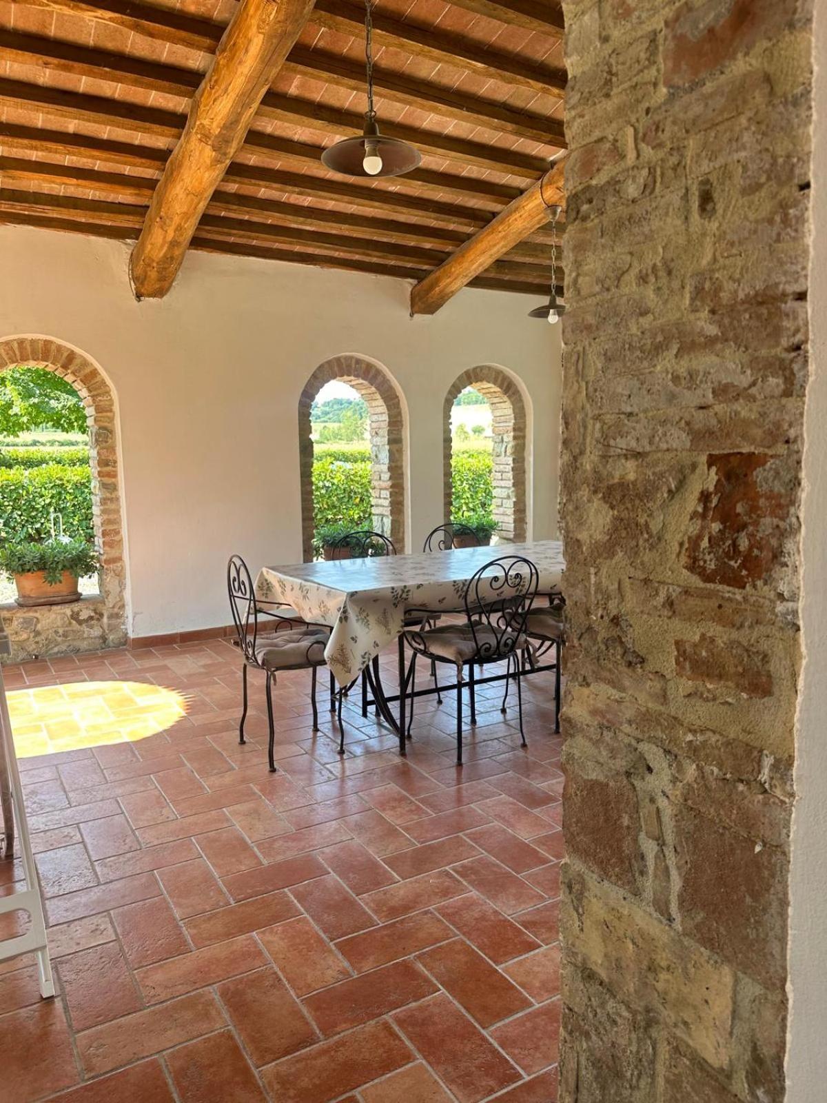 Agriturismo La Peschiera Casole d'Elsa Exterior photo